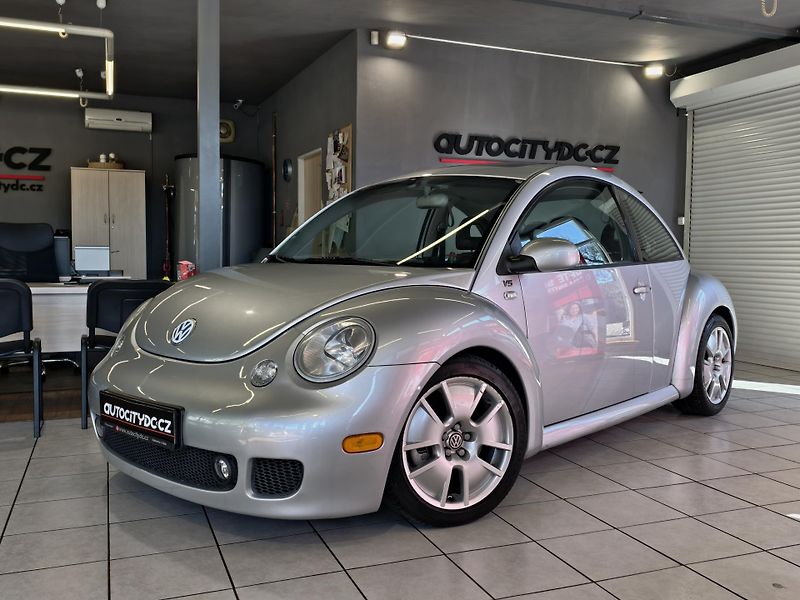 Volkswagen New Beetle 2.3 V5 125kW SPORT EDITION - fotka 3 z 19