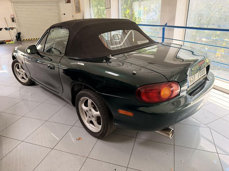 Mazda MX-5 1,6 81Kw2 - fotka 6 z 18
