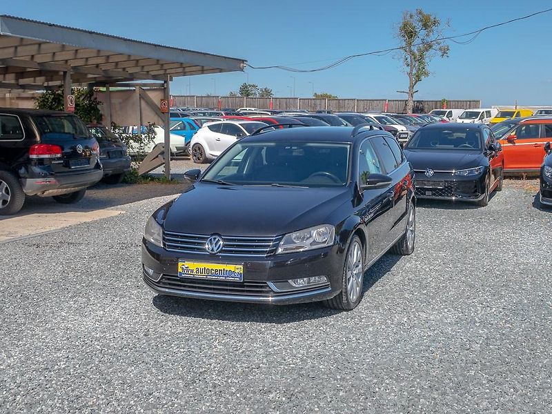 Volkswagen Passat (2012) 2.0TDI 103KW CR DSG – NAVI - fotka 1 z 52