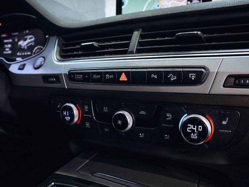 Audi Q7 3.0TDI, Quattro S-line 200kw - fotka 26 z 32