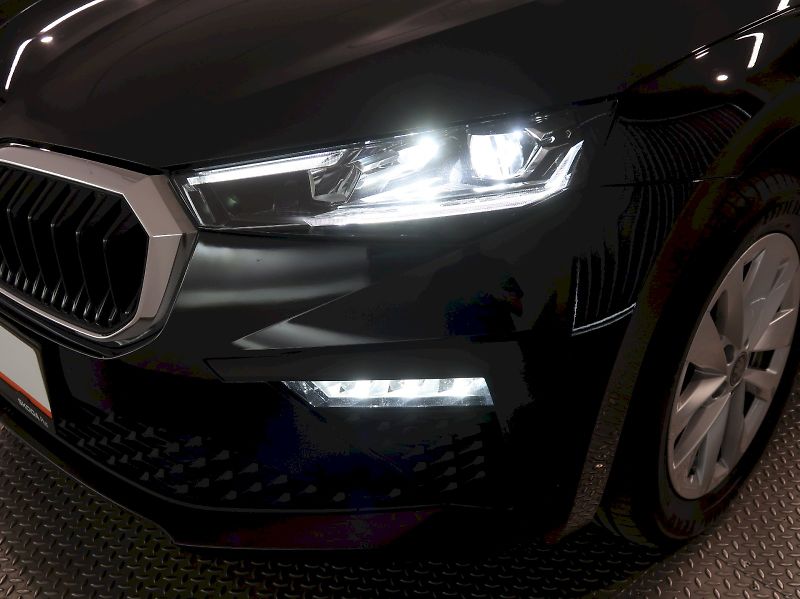 Škoda Scala (2025) TOP SELECTION 1.0TSI 85KW DSG - fotka 10 z 40