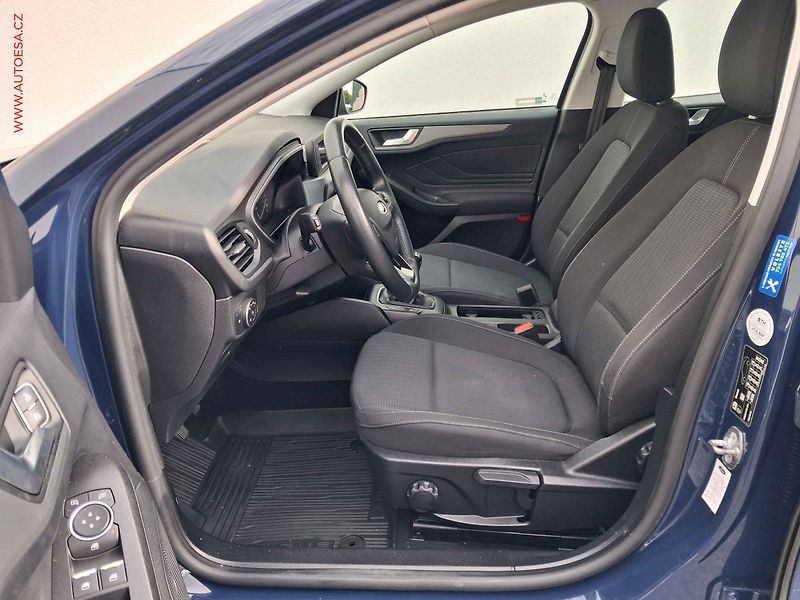 Ford Focus (2020) 1.5D, ČR, servis.kniha, AC - fotka 9 z 17