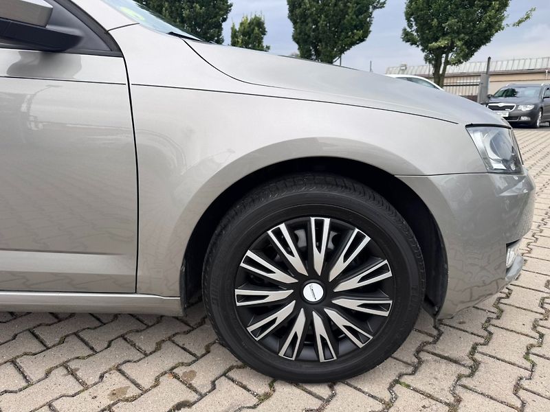 Škoda Octavia (2014) 1,6 TDI 77 KW STK - fotka 16 z 49