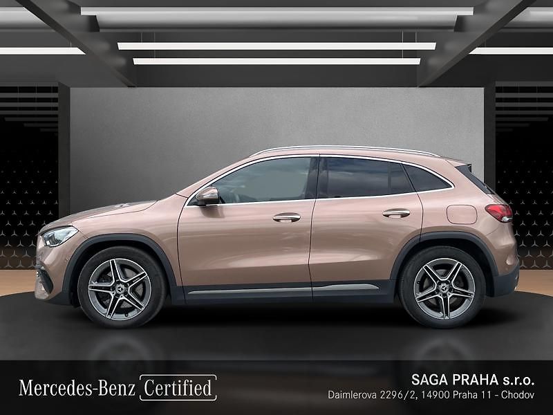 Mercedes-Benz GLA 250 4MATIC AMG Line Panorama - fotka 6 z 18