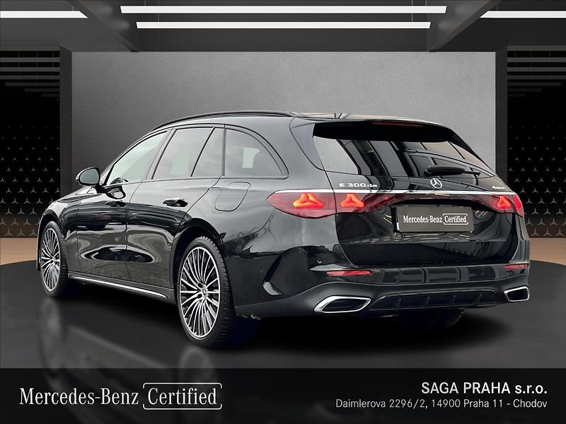 Mercedes-Benz Třídy E 300 de 4MATIC kombi s hybridní - fotka 3 z 22