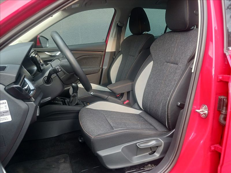 Škoda Kamiq 1,0 81 kW STYLE, 1. majitel - fotka 10 z 22