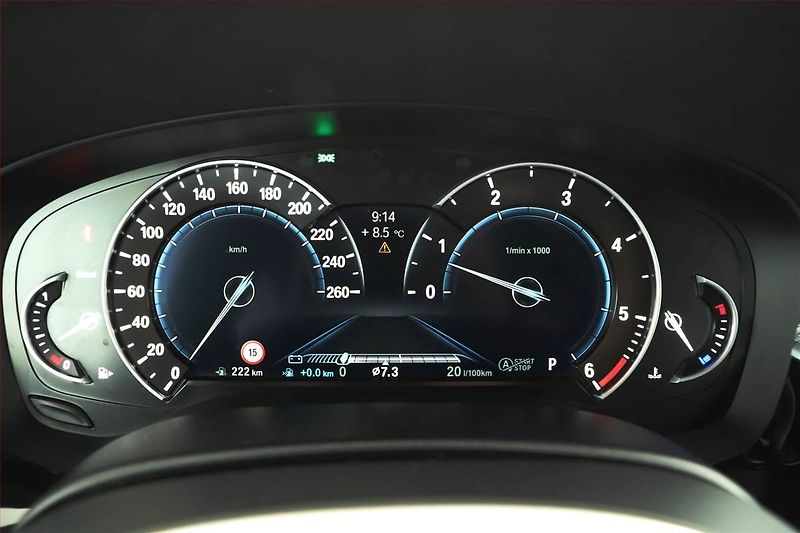 BMW Řada 6 (2018) 630d xDrive GT - fotka 8 z 21