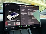 Tesla Model Y Standrart Range LFP Tažné - náhled 22