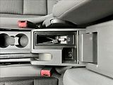 Volkswagen Touran 1,6 TDi  NAVI / kamera / ALU - náhled 38