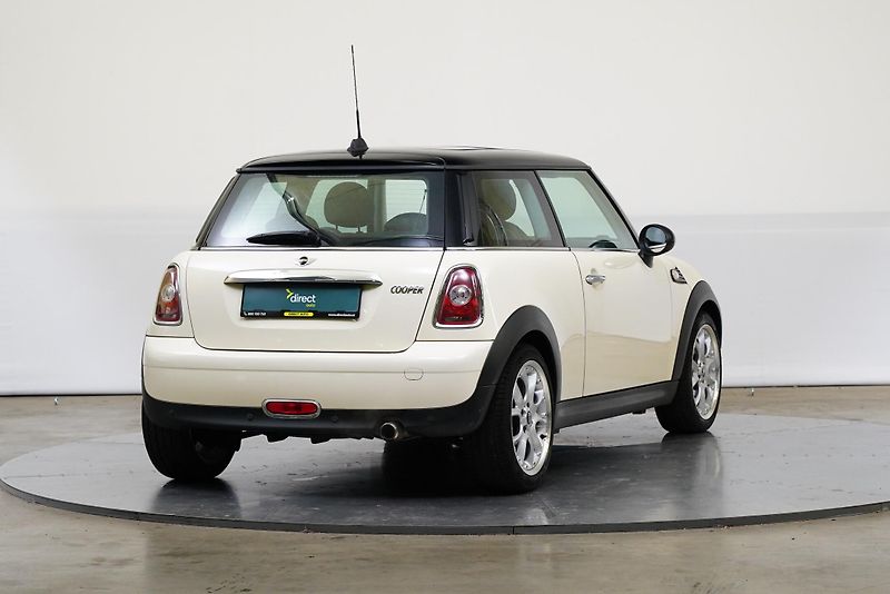 Mini Cooper - fotka 2 z 24