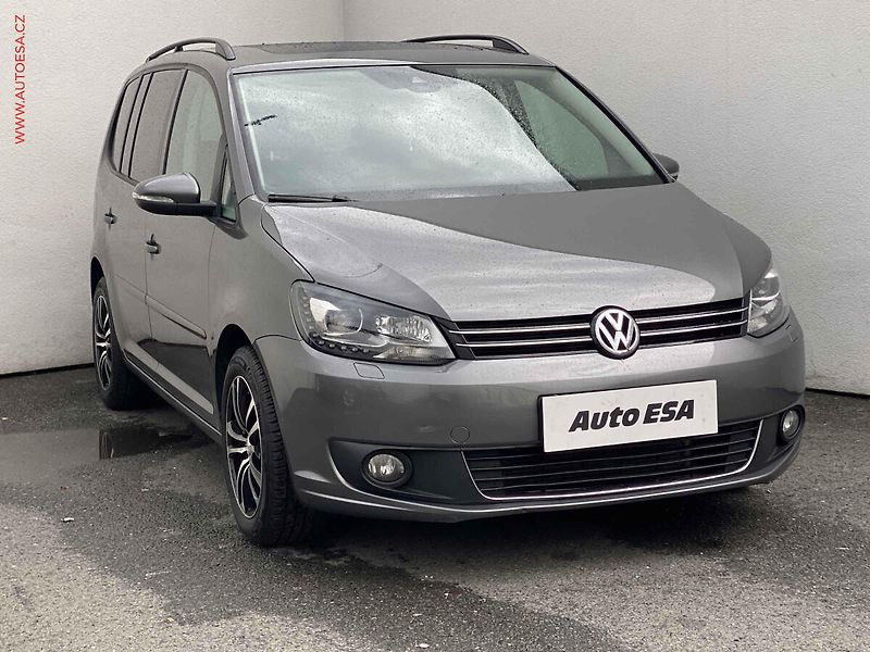 Volkswagen Touran (2015) 2.0 TDi, 1.maj,ČR, LED - fotografie inzerátu