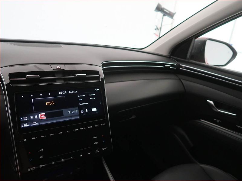 Hyundai Tucson (2022) Premium 1.6 T-GDI HEV - fotka 10 z 16