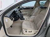 Škoda Superb (2009) 2.0 TDi, 2.maj, Elegance - náhled 9