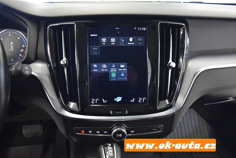 Volvo V60 2.0 D PRAV.SERVIS AUTOMAT 2020 - fotka 44 z 61