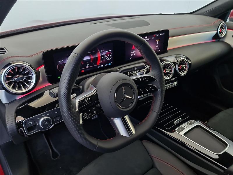 Mercedes-Benz CLA 200 Shooting Brake AMG Style E - fotka 9 z 22