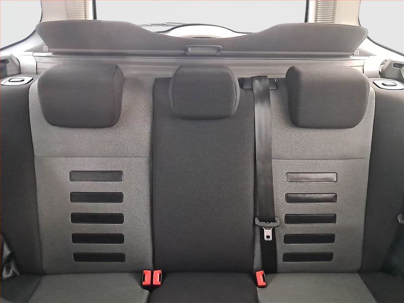 Ford Focus (2010) 1.8 16V, nová STK, v provozu - fotka 10 z 14