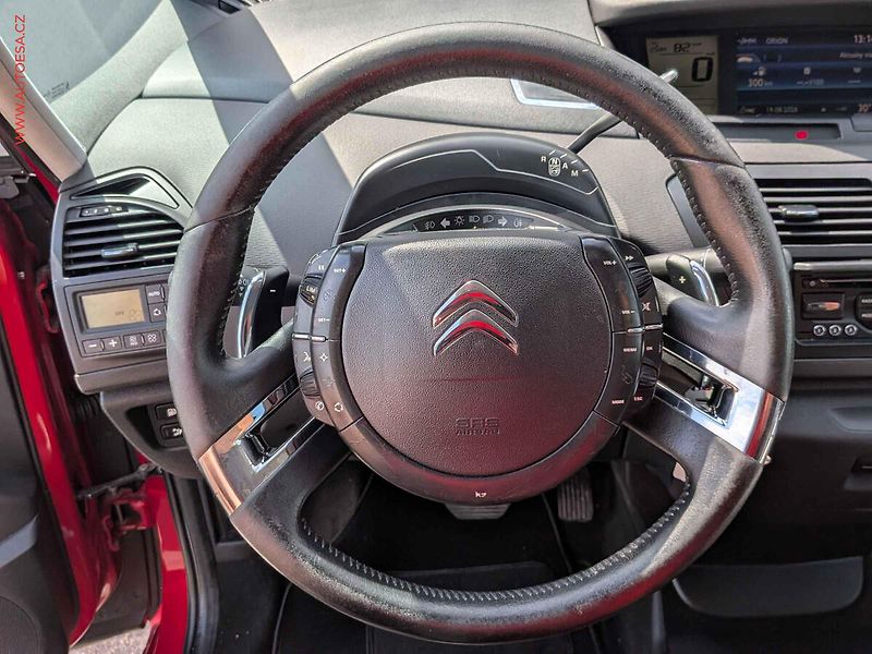 Citroën C4 Picasso (2011) 1.6HDi, AT, tempo, park.asist - fotka 13 z 14