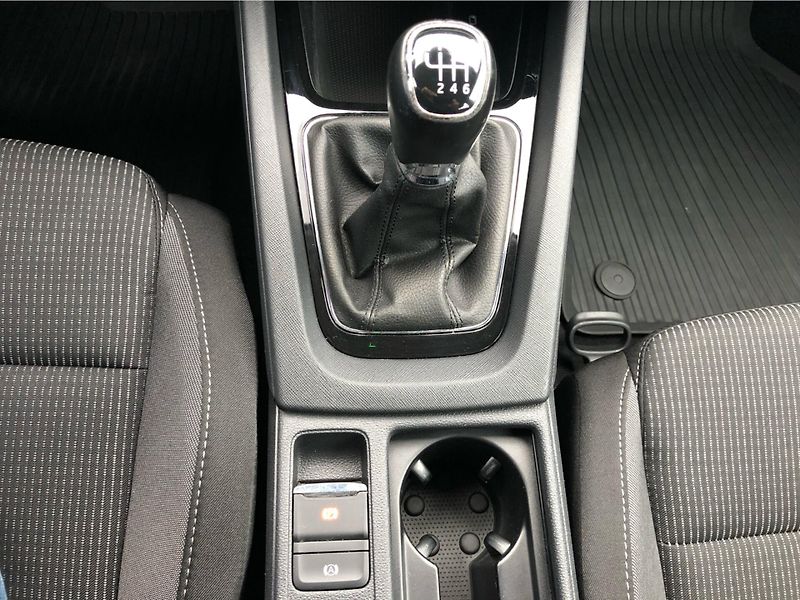 Škoda Octavia 2,0TDi 85kW AMBITION PLUS - fotka 22 z 28