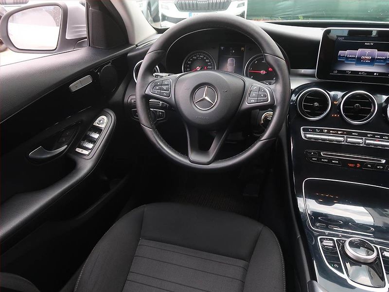 Mercedes-Benz Třídy C (2017) C 220 d 4MATIC , 4X4, Automat - fotka 7 z 16