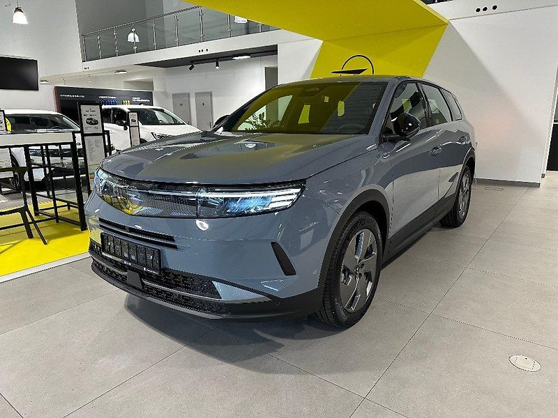 Opel Grandland (2024) Edition Hybrid 1.2 TURBO 100kW - fotka 1 z 12