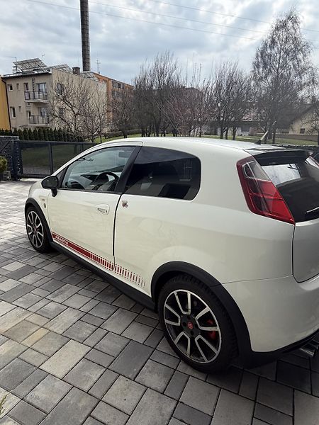 Abarth Punto Evo (2010) 1.4T-jet 114kW - fotka 4 z 12