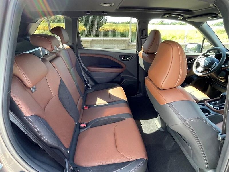 Subaru Forester (2025) 2.0i Touring - NOVINKA - fotka 10 z 13