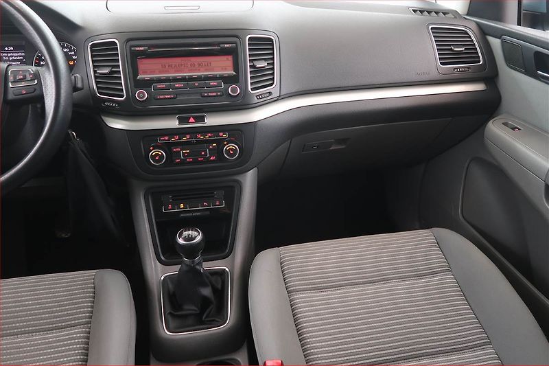 Seat Alhambra (2011) 1.4 TSI, 7 míst, Serv.kniha - fotka 8 z 19