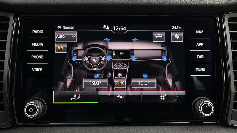 Škoda Kodiaq 2.0 TSI DSG 4x4 RS - fotka 28 z 30