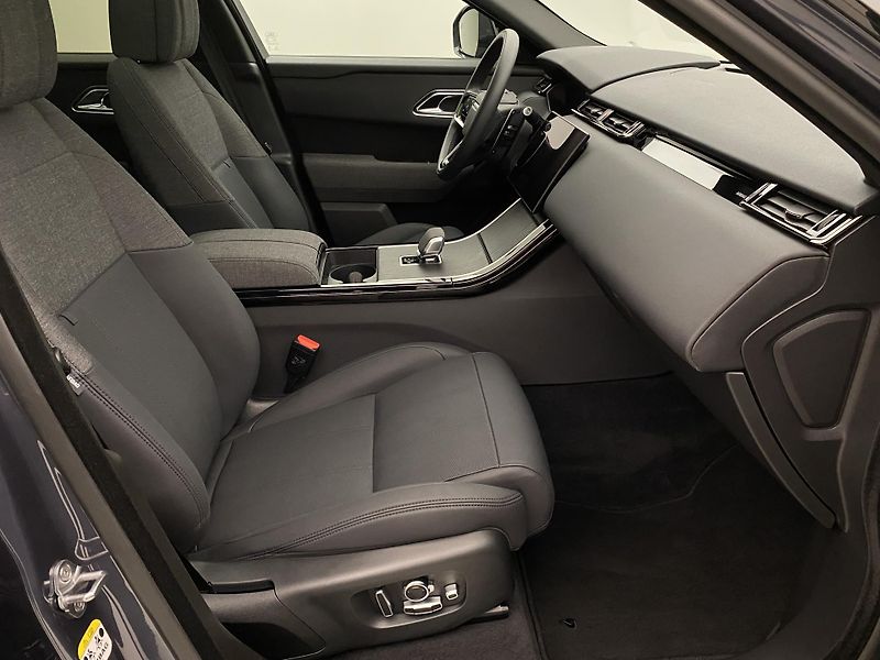 Land Rover Range Rover Velar P400e DYNAMIC HSE REZERVACE - fotka 22 z 47
