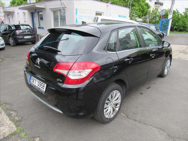 Citroën C4 1,2 96kW - fotka 4 z 29