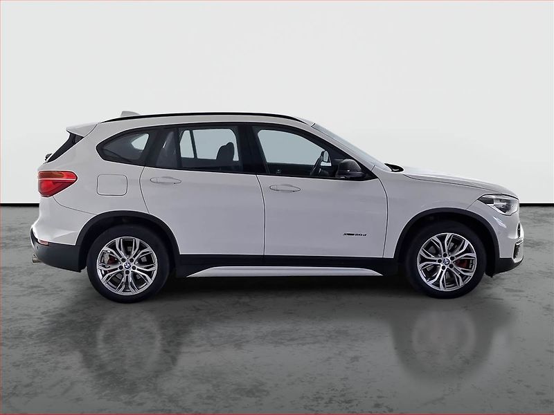 BMW X1 (2017) M Sport xDrive20d, 4X4 - fotka 6 z 20