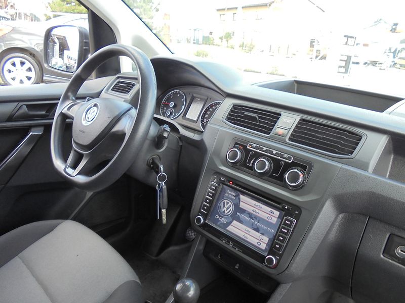 Volkswagen Caddy (2016) 2.0TDI-MAXI-KLIMA-NAVIGACE - fotka 9 z 13