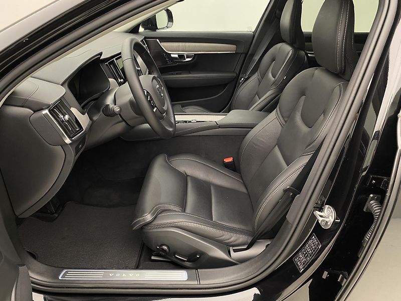 Volvo V90 CC B5 AWD BRIGHT PLUS AUT - fotka 3 z 63