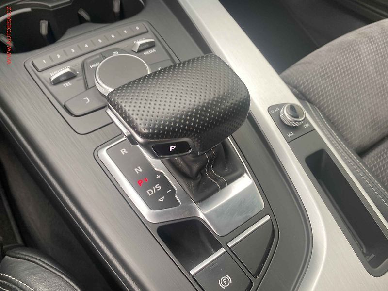 Audi A4 (2019) 2.0 TDi, S-line, AT, LED, TZ - fotka 16 z 18