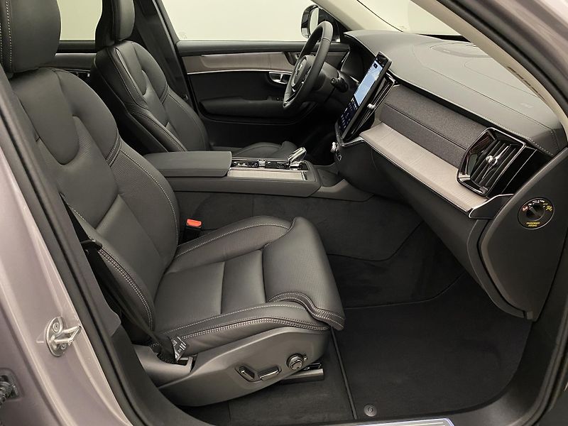Volvo XC90 (2026) T8 AWD Plug-in DARK PLUS 7m - fotka 25 z 78