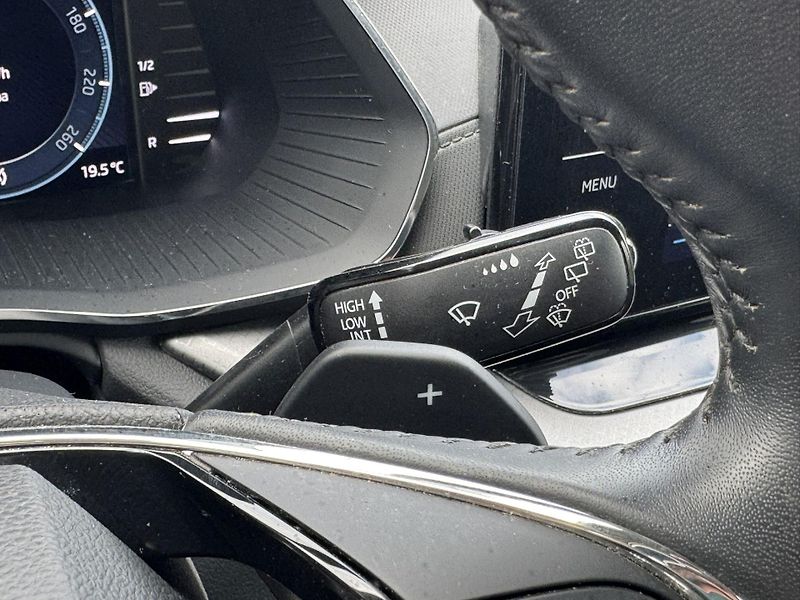 Škoda Octavia 2.0TDI 110kw 4x4 DSG + tažné z - fotka 20 z 46