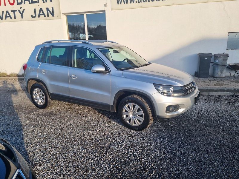Volkswagen Tiguan (2012) 2.0 TDi  4x4 Track Webasto NAV - fotka 3 z 26