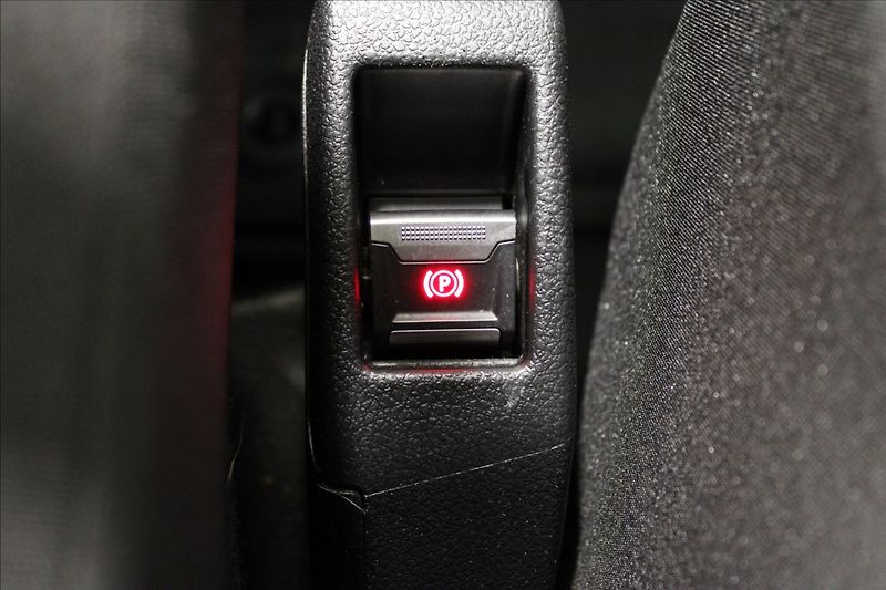 Peugeot Expert 2,0 HDI 6-MÍST L3 145k MAN 6 - fotka 27 z 31