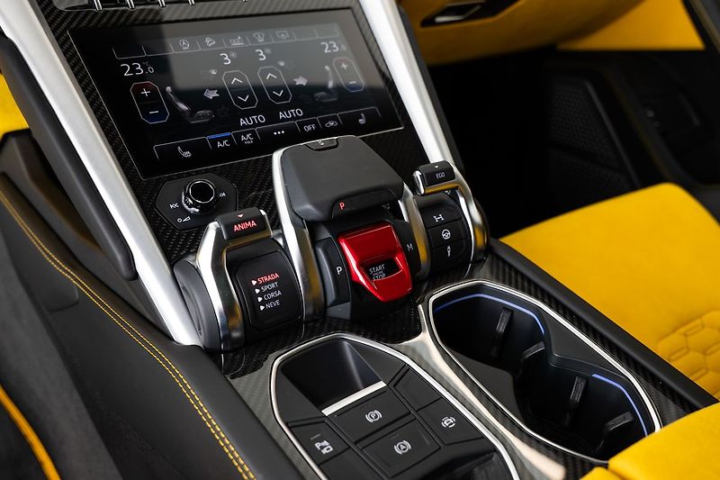 Lamborghini Urus Bang&Olufsen/360/Pano - fotka 11 z 27