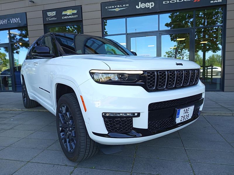 Jeep Grand Cherokee L Summit Reserve V8 - fotka 8 z 25