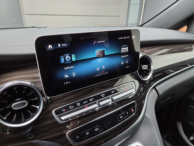 Mercedes-Benz Třídy V (2023) 300d 4M AVG AMG TOPvýbava 1m - fotka 32 z 49