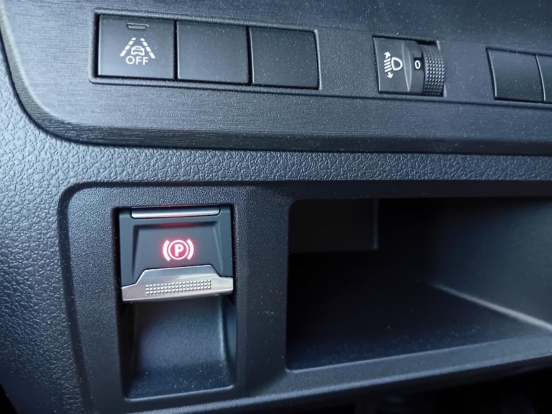 Fiat Scudo (2026) 2,2MTJ L3 KOMBI FLEX/REZERVACE - fotka 12 z 18