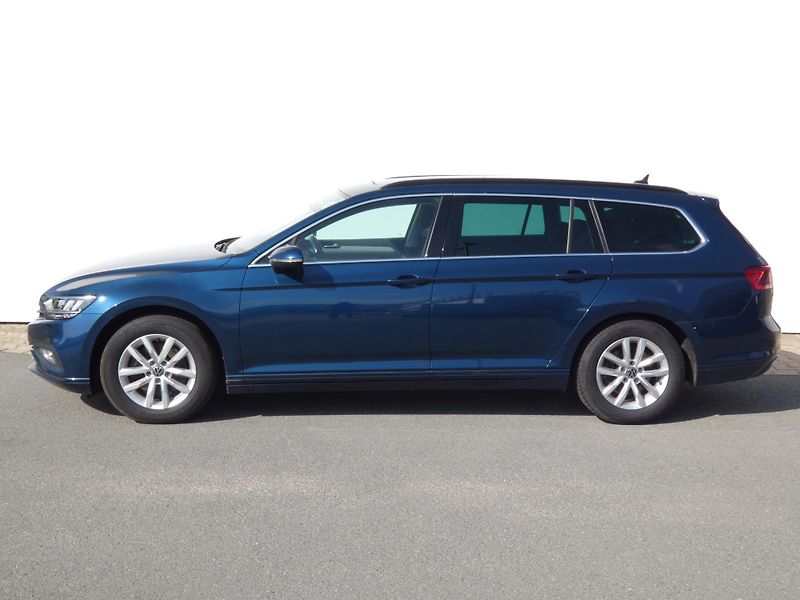 Volkswagen Passat Business Premium 2.0 TDI 110KW - fotka 8 z 30