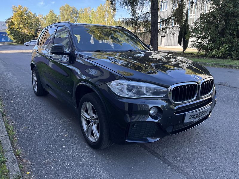 BMW X5 3,0 D xDrive 30D ///M - fotka 6 z 34