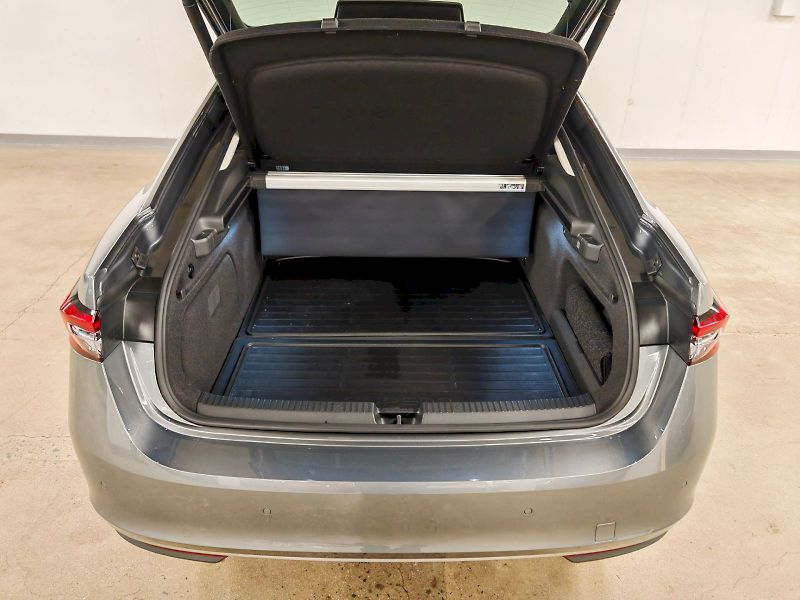 Škoda Superb (2025) iV 1.5 TSI 150 kW DSG L&K - fotka 31 z 33