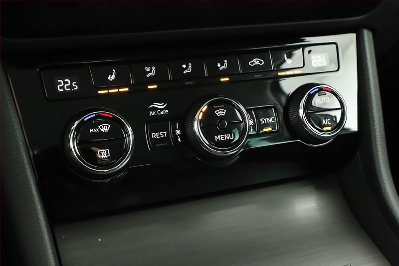 Škoda Superb (2021) Style 2.0 TDI - fotka 16 z 21