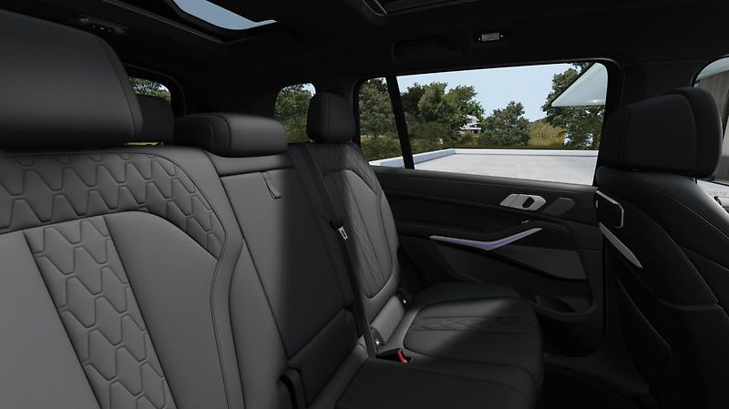 BMW X7 xDrive40i - fotka 12 z 14