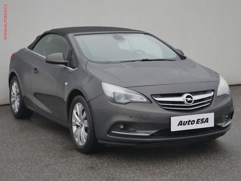 Opel Cascada (2013) 1.4i, AC, výhřev sed - fotka 1 z 21