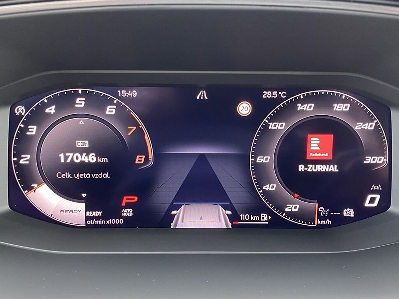 Cupra Formentor 1,5 E-TSI 110 kW DSG - fotka 9 z 26
