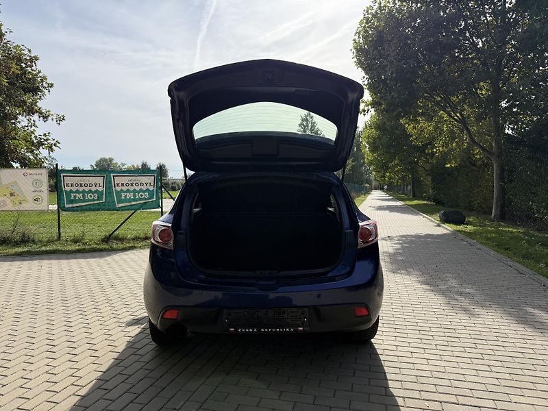 Mazda 3 1.6 Active Plus - fotka 25 z 31